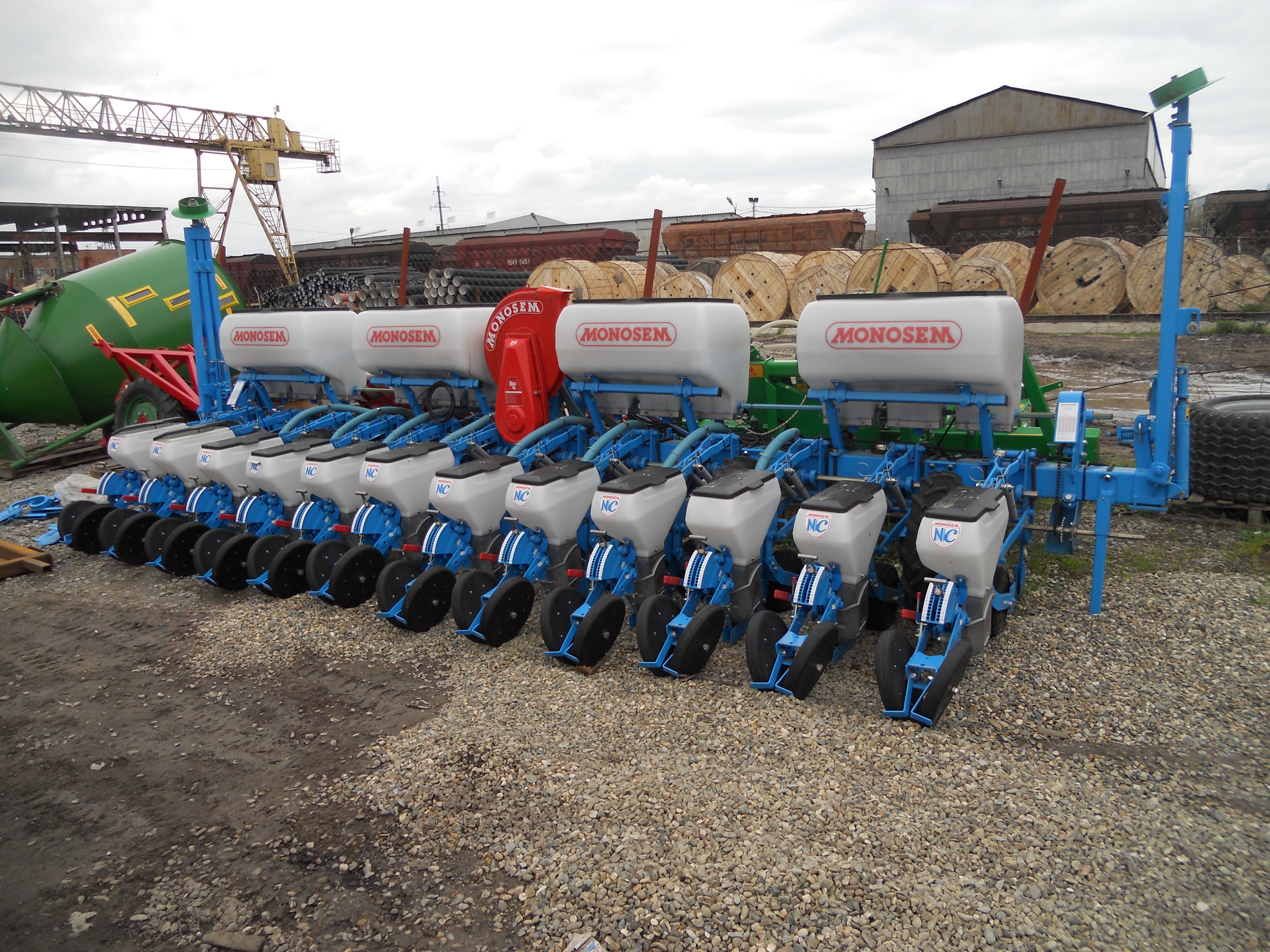 Сеялка monosem ng plus 8. Monosem logo. Сеялка монопил 12 рядная. Сеялка monosem ng plus 8. Сеялка моносем 12 рядная.